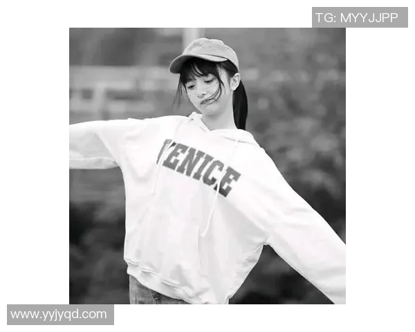 抖音头像足球球星女风采展示炫酷时刻引领潮流魅力无限 抖音头像足球球星女风采展示炫酷时刻引领潮流魅力无限